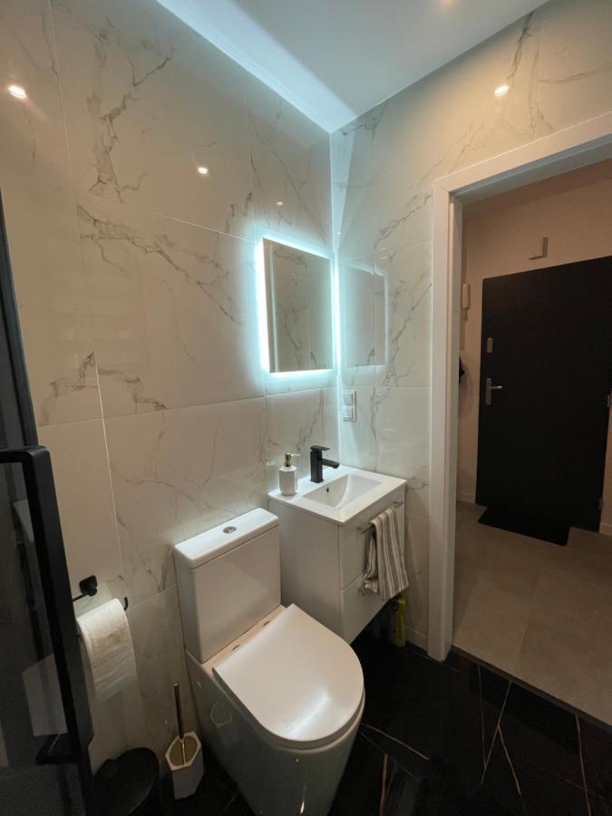 Katowice Apartament Spodek Modrzewiowa 24 Lejlighed Eksteriør billede